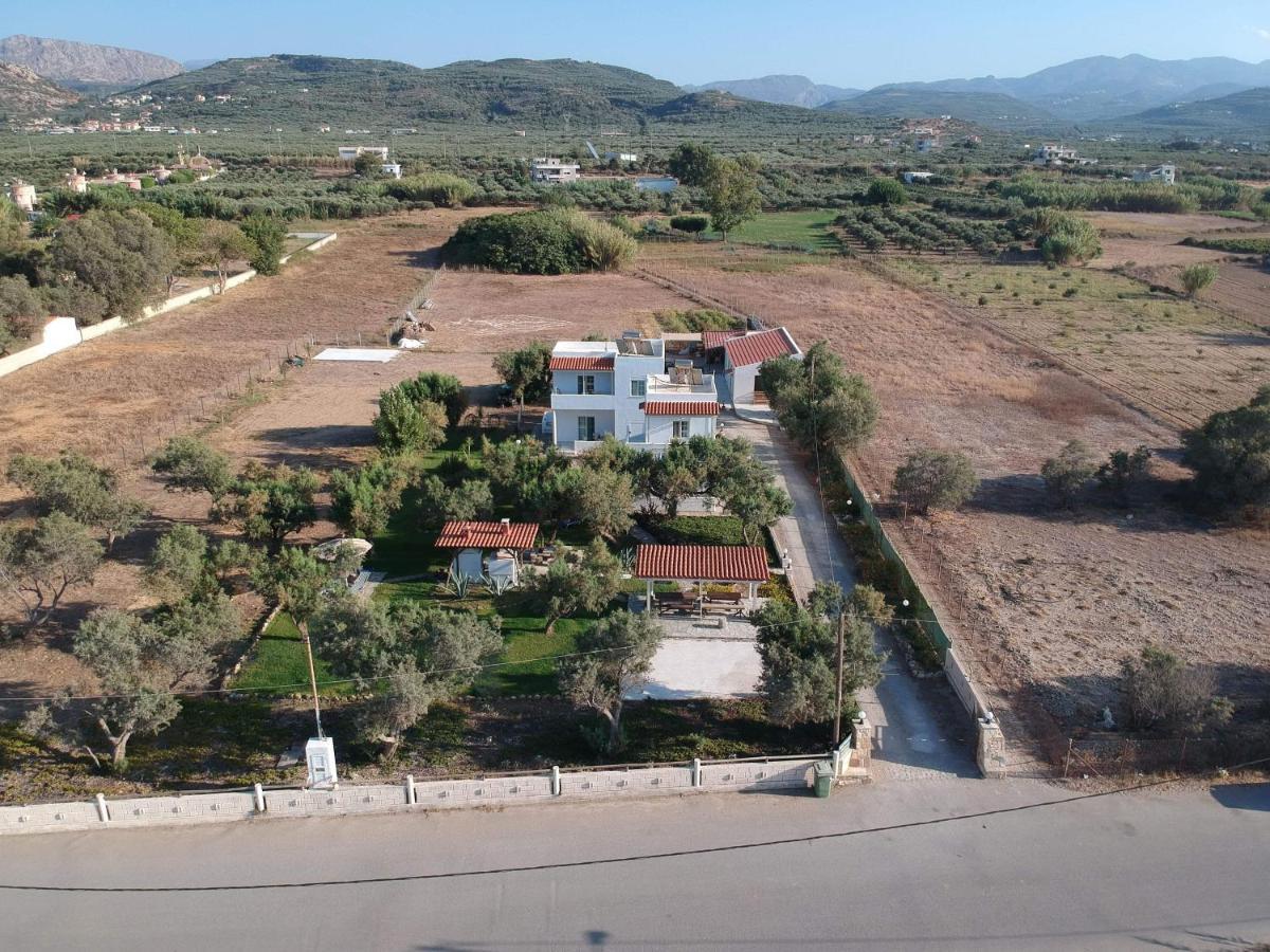 Zefyros Apartments And House Kíssamos Eksteriør bilde